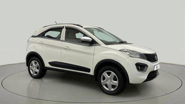 https://images10.gaadi.com/usedcar_image/4574474/original/d4b4ee9531da34d8251118d916b3b3cf.jpg?imwidth=6400