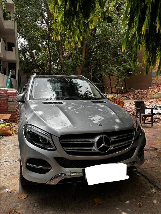 https://images10.gaadi.com/usedcar_image/4574603/original/processed_3fb1d588-8e31-4dde-b30d-0f733880feb2.jpg?imwidth=6400