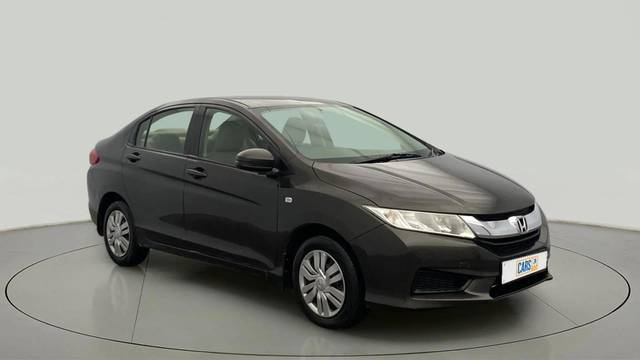 https://images10.gaadi.com/usedcar_image/4574610/original/beb45f9276db894816cbfe2d1cea1d22.jpg?imwidth=6400