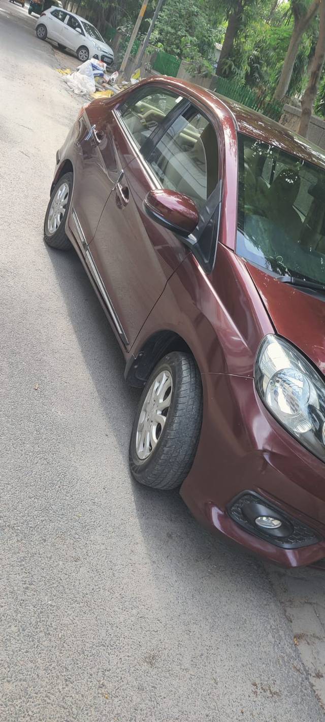 https://images10.gaadi.com/usedcar_image/4574625/original/007afb7e-a881-43a9-bd41-29070ec3387f.jpg?imwidth=6401
