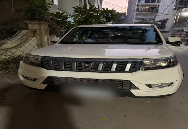 https://images10.gaadi.com/usedcar_image/4574636/original/88fb7cb5-6ed6-4354-83fe-5bb9e42e8255.?imwidth=6400