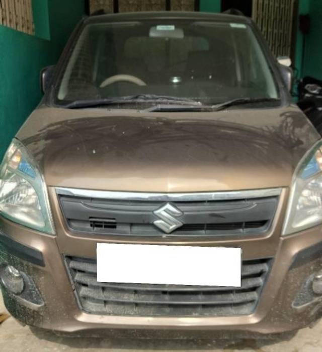 https://images10.gaadi.com/usedcar_image/4574661/original/processed_cecbc540-cf2c-4545-b62d-b98f8f1876a7.jpg?imwidth=6400