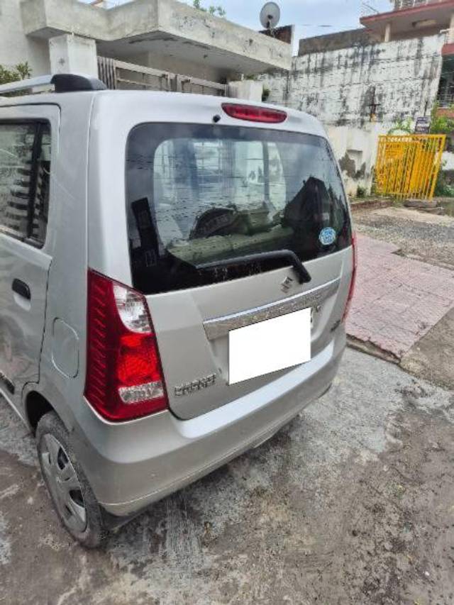 https://images10.gaadi.com/usedcar_image/4574674/original/processed_e9390b7b-b701-4350-85af-653eba9d81f1.jpg?imwidth=6402