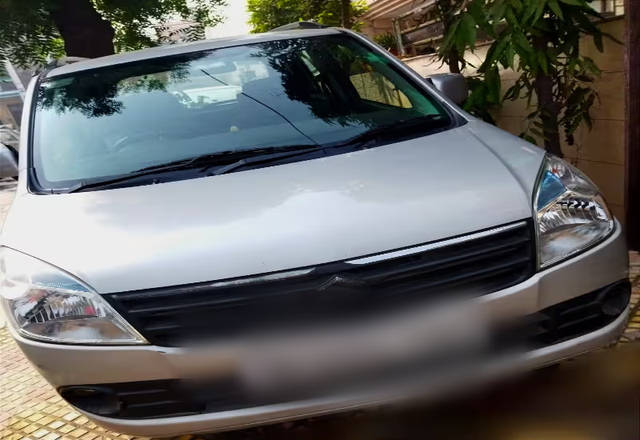 https://images10.gaadi.com/usedcar_image/4574688/original/5afbac9f-8715-4db9-a0e0-bbd02d56a491.?imwidth=6401