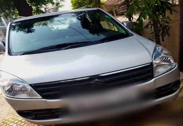 https://images10.gaadi.com/usedcar_image/4574688/original/9cca9c55-18f3-46f3-baec-951e377e7712.?imwidth=6402