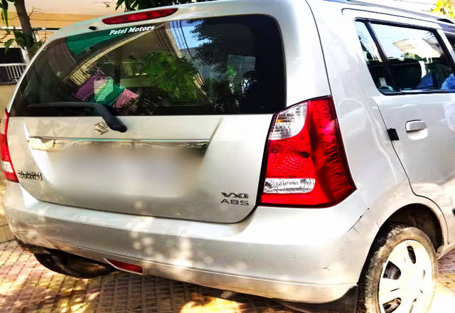 https://images10.gaadi.com/usedcar_image/4574688/original/e707c93c-0224-48d5-b84e-e65ff94b26f7.?imwidth=6400