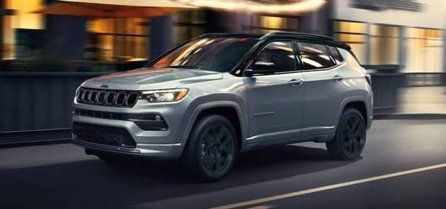 https://images10.gaadi.com/usedcar_image/4574718/original/processed_6ee3e1e8-1aa9-428c-9f38-9d4309ccd3df.jpeg?imwidth=6400