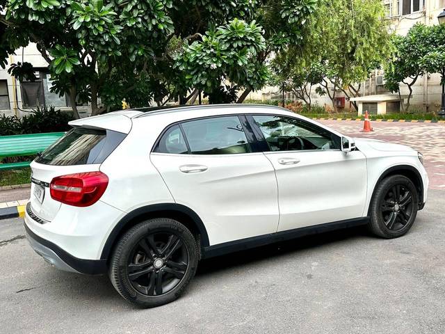 https://images10.gaadi.com/usedcar_image/4574746/original/processed_61f1acf8469fbdafc31b4222d0c3e80d.jpg?imwidth=6401