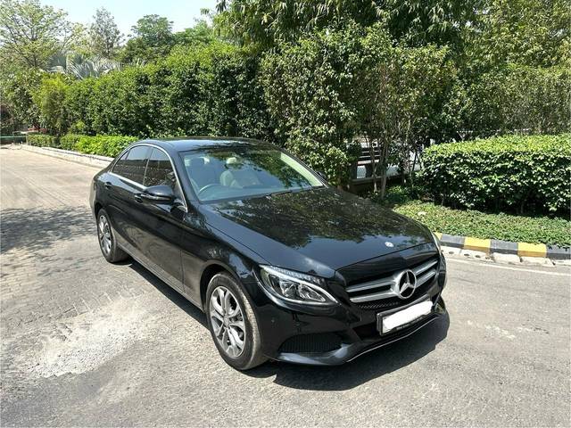 https://images10.gaadi.com/usedcar_image/4574748/original/processed_4e65c543c15ce25dc434946fb35096b7.jpg?imwidth=6400