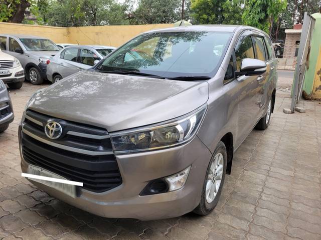 https://images10.gaadi.com/usedcar_image/4574778/original/processed_5aced9c5247e50e1ef2c45d296cdb1e3.jpg?imwidth=6400