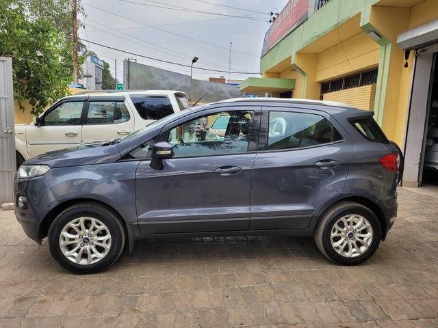 https://images10.gaadi.com/usedcar_image/4574780/original/processed_39bfaa49fe843ff7721e4b4261f00504.jpg?imwidth=6402