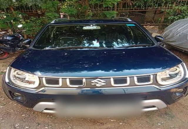 https://images10.gaadi.com/usedcar_image/4574786/original/a7d55d6a-b36e-4e40-ab61-4ca040d1c007.?imwidth=6402