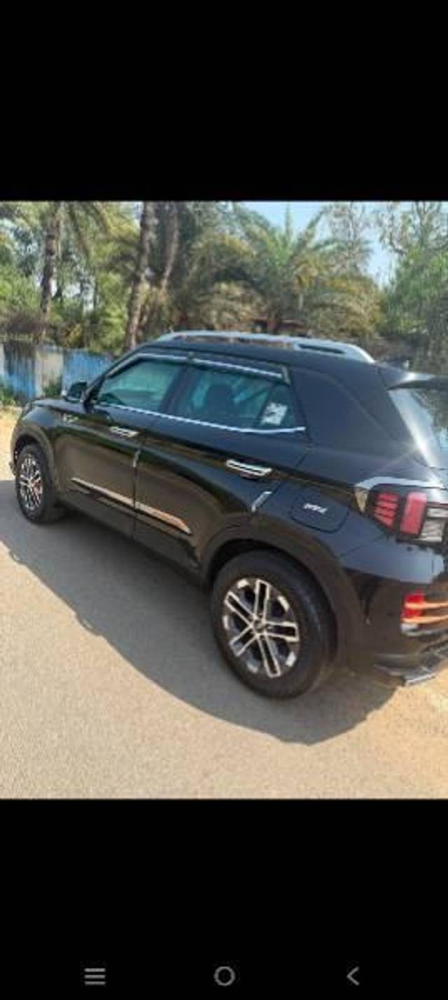 https://images10.gaadi.com/usedcar_image/4574792/original/processed_d797d1f2-b75c-4f70-9f74-315e7180de55.jpg?imwidth=6402