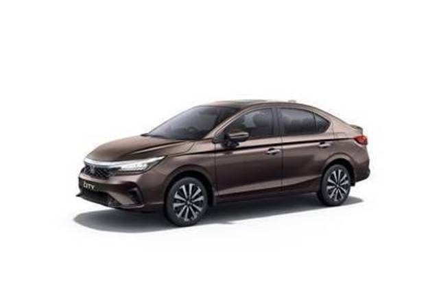https://images10.gaadi.com/usedcar_image/4574798/original/processed_ffd3c6a2-e801-4969-9e80-dbd0c1e80fd4.jpg?imwidth=6400