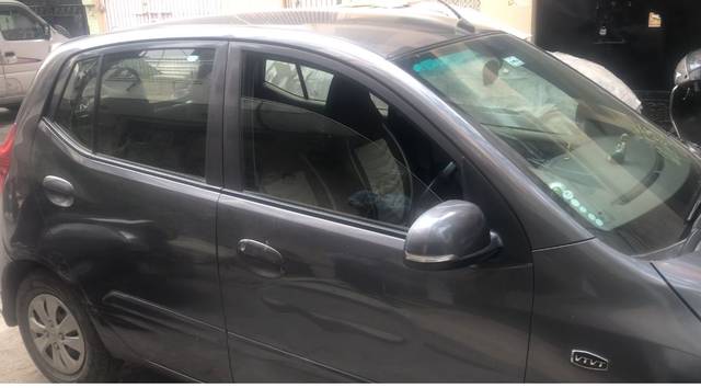https://images10.gaadi.com/usedcar_image/4574805/original/a9b3335a-e31d-4a2b-98d7-4191a59c4cce.jpg?imwidth=6402