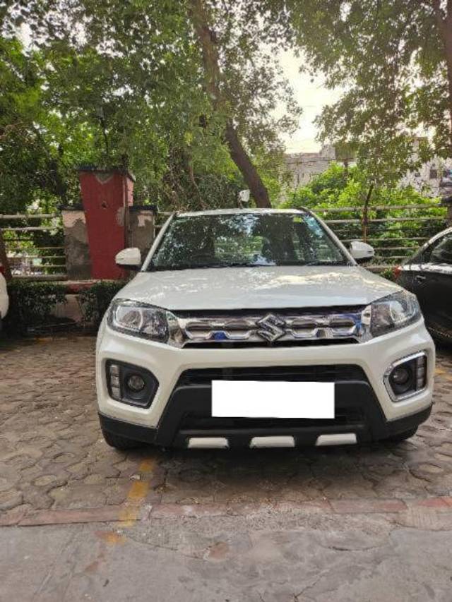 https://images10.gaadi.com/usedcar_image/4574824/original/processed_1f92a5e1-cbb0-43b7-bad0-4d61928fc284.jpg?imwidth=6402