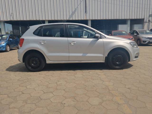 https://images10.gaadi.com/usedcar_image/4574855/original/db59a85b602ed7749fcfca186bb6a4c2.jpg?imwidth=6401