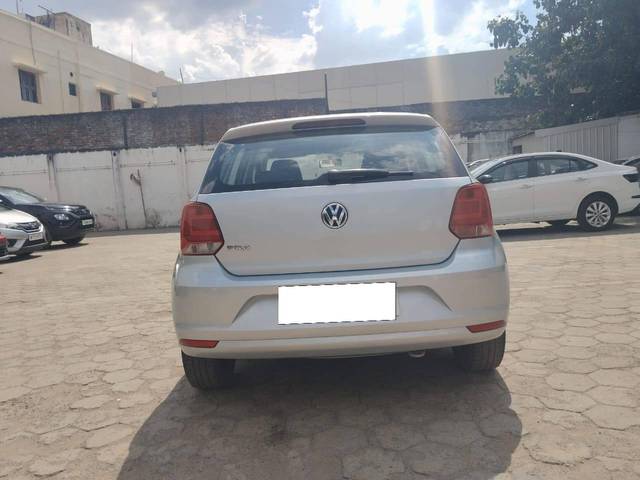 https://images10.gaadi.com/usedcar_image/4574855/original/processed_93cc4a9c3fe0678371cc5d091b701908.jpg?imwidth=6402