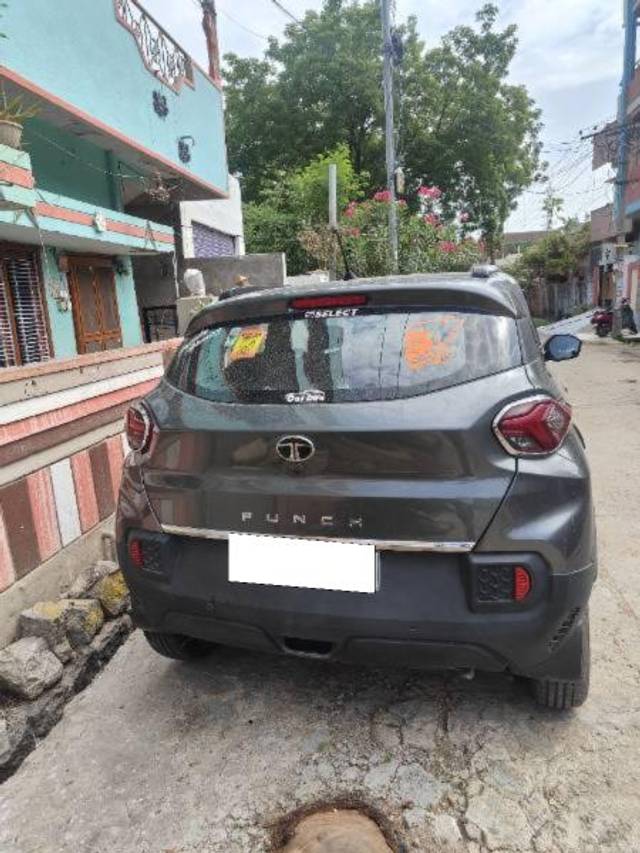 https://images10.gaadi.com/usedcar_image/4574864/original/processed_e5f74693-80fd-42ba-83f0-6b5fda1b3e23.jpg?imwidth=6401