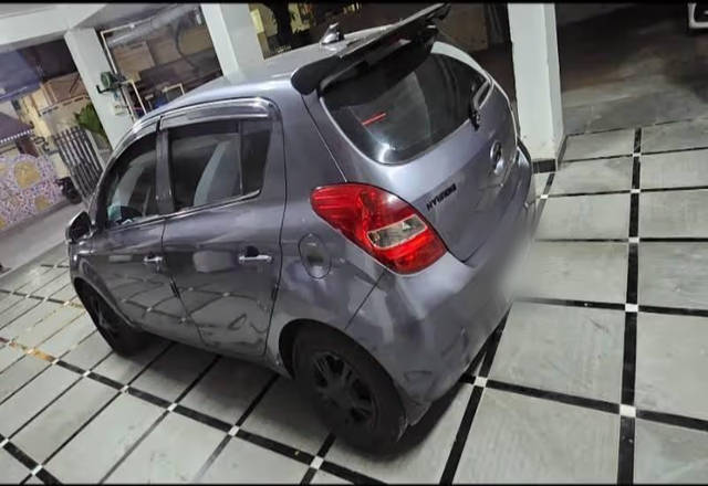 https://images10.gaadi.com/usedcar_image/4574873/original/90356c90-eb69-469f-9d4a-f45927b7e016.?imwidth=6402