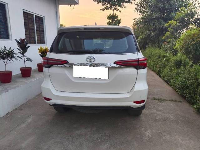 https://images10.gaadi.com/usedcar_image/4574901/original/processed_166bd50c-4183-4780-8e10-d84ba54f58e2.jpg?imwidth=6401