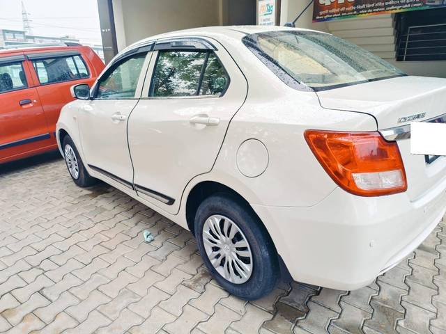 https://images10.gaadi.com/usedcar_image/4574915/original/processed_58e5ad2dc436a66310536070070f2ce4.jpg?imwidth=6402
