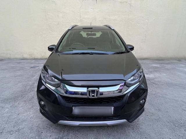 https://images10.gaadi.com/usedcar_image/4574927/original/processed_547921a1c34cb63f63e92fc80376b990.jpg?imwidth=6400