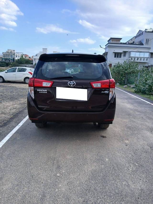 https://images10.gaadi.com/usedcar_image/4574933/original/processed_69ea92e011cf5436e2e28167740d6843.jpg?imwidth=6401