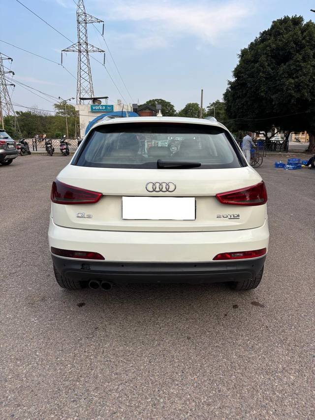 https://images10.gaadi.com/usedcar_image/4574935/original/processed_aa0202725ad0029fed76d2f416c9df31.jpg?imwidth=6402