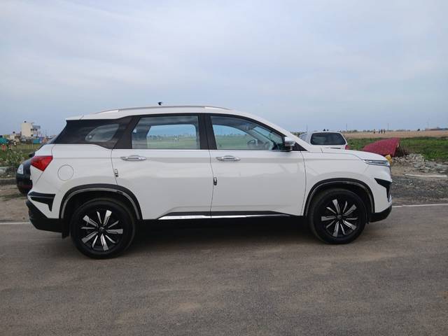 https://images10.gaadi.com/usedcar_image/4574940/original/d6f4d6619caa8e6edfde478bd360df27.jpg?imwidth=6401