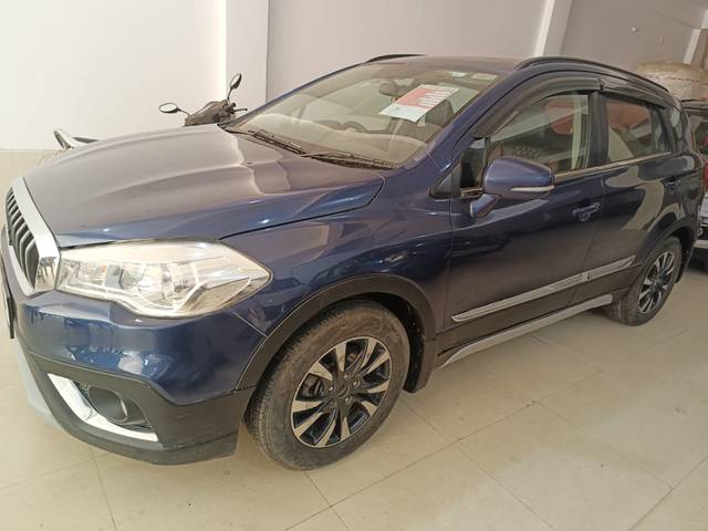 https://images10.gaadi.com/usedcar_image/4574952/original/141b9483e13784c76b526b8afeb876c2.jpg?imwidth=6400