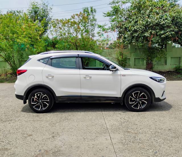 https://images10.gaadi.com/usedcar_image/4574955/original/2c77817e2d84bcebfcf105a87b9c6041.jpg?imwidth=6401