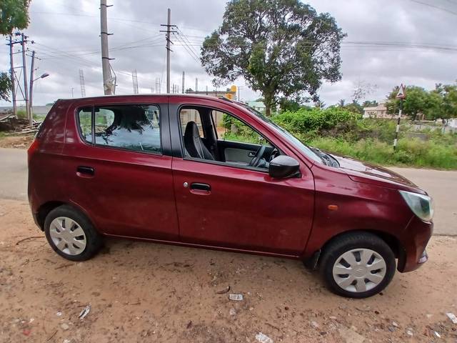 https://images10.gaadi.com/usedcar_image/4574961/original/4cbd3ce9c6bff7c3445a9505b077b30a.jpg?imwidth=6401