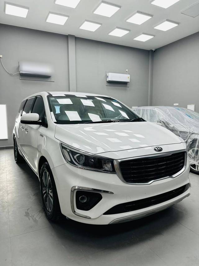 https://images10.gaadi.com/usedcar_image/4574991/original/processed_c68348758e44d8659cd9f4a4200414c4.jpg?imwidth=6400