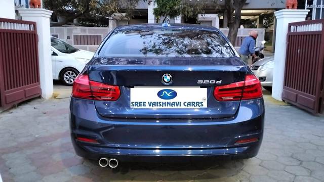https://images10.gaadi.com/usedcar_image/4574996/original/processed_c3ef2ed2293806d07cfdbd0b8aa092d5.jpg?imwidth=6401