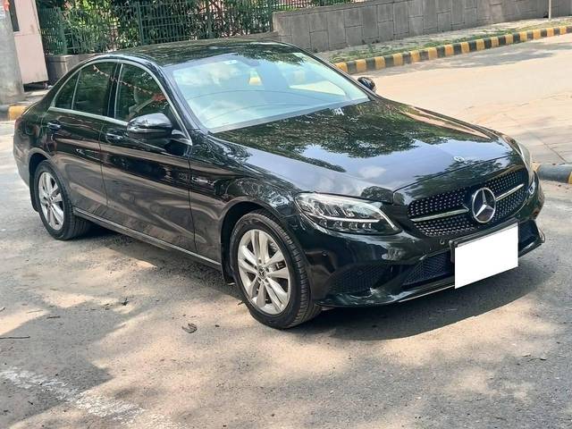 https://images10.gaadi.com/usedcar_image/4575016/original/processed_7b67642ba1cd7ed95845d7ee722d1c89.jpg?imwidth=6400
