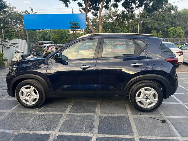 https://images10.gaadi.com/usedcar_image/4575023/original/ea02d3dab5ba4c1bd94bc018de29a688.jpg?imwidth=6402