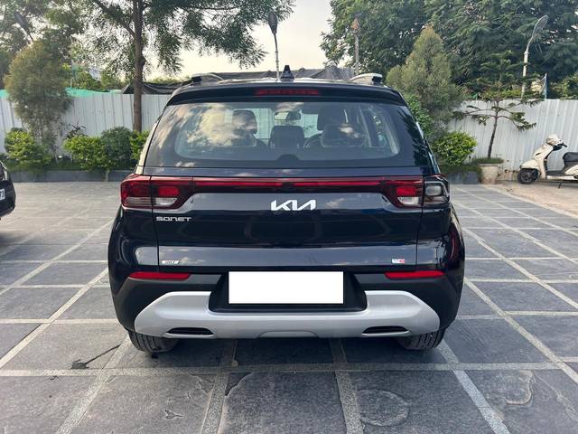 https://images10.gaadi.com/usedcar_image/4575023/original/processed_dbdfd284969902719ad35b042fab1ac8.jpg?imwidth=6401