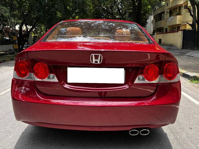 https://images10.gaadi.com/usedcar_image/4575025/original/processed_2962291c5e280a4fd37bbe05d9fa7313.jpg?imwidth=6402