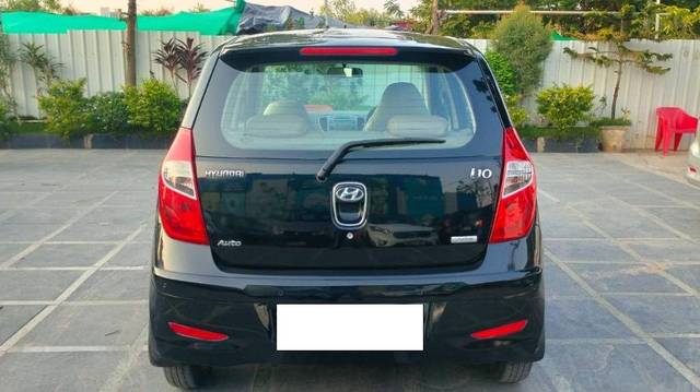 https://images10.gaadi.com/usedcar_image/4575027/original/processed_6d25e520ee9c33718cf23bf0adaffa2b.jpg?imwidth=6401