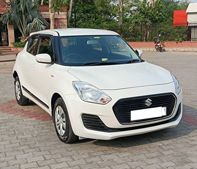 https://images10.gaadi.com/usedcar_image/4575028/original/processed_4fe0daa198ad03858872b3a150004295.jpg?imwidth=6400