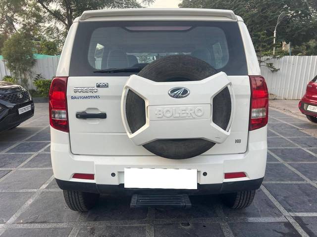 https://images10.gaadi.com/usedcar_image/4575032/original/processed_0993875f750711f6a7461840ea7e58f4.jpg?imwidth=6402