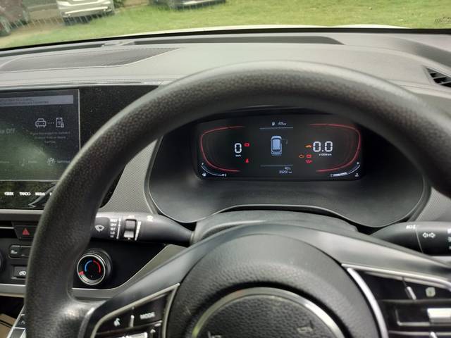 https://images10.gaadi.com/usedcar_image/4575068/original/1c677d6e-ca34-409c-9554-248b5538081c.jpg?imwidth=6401