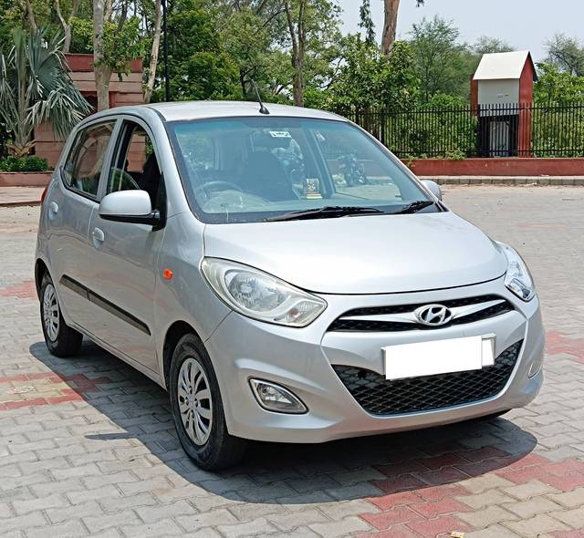 https://images10.gaadi.com/usedcar_image/4575092/original/processed_6dbf7998cd82ca1d781c28242732e1db.jpg?imwidth=6400