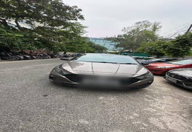 https://images10.gaadi.com/usedcar_image/4575099/original/7433a360-9959-44d1-8bab-679de32aa9f6.?imwidth=6400