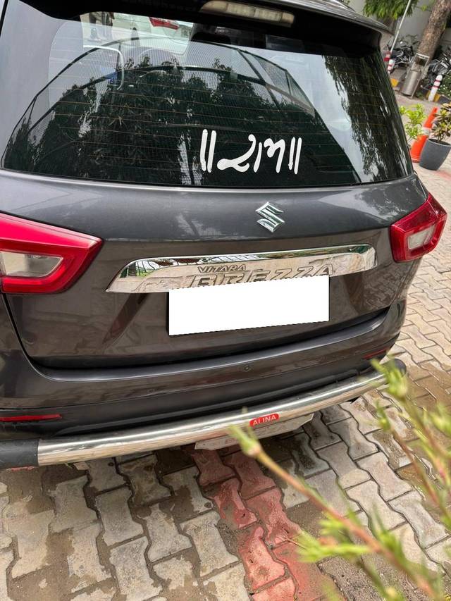 https://images10.gaadi.com/usedcar_image/4575104/original/processed_ff27d1a0b26e840e441312d5135b724b.jpg?imwidth=6401
