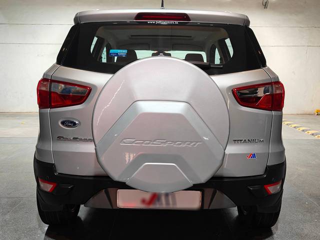 https://images10.gaadi.com/usedcar_image/4575133/original/processed_7ad59ee318a667a19e002e1f68ecf40f.jpg?imwidth=6402