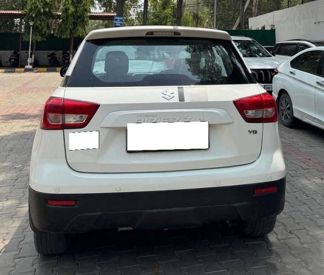https://images10.gaadi.com/usedcar_image/4575146/original/processed_81f3f83b2527005936df222d1b1a8c1b.jpg?imwidth=6401