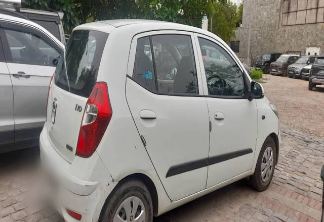 https://images10.gaadi.com/usedcar_image/4575163/original/f1cdd1ca-a890-4d2e-aef2-18483b339475.?imwidth=6402