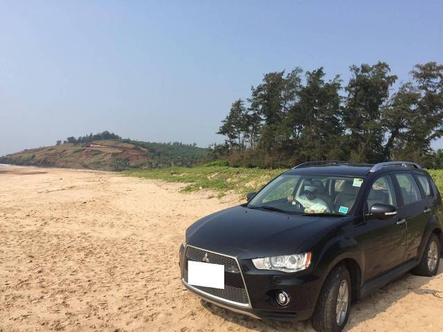 https://images10.gaadi.com/usedcar_image/4575179/original/processed_d566f66e-f732-4748-9f0b-d7b029840acd.jpg?imwidth=6402